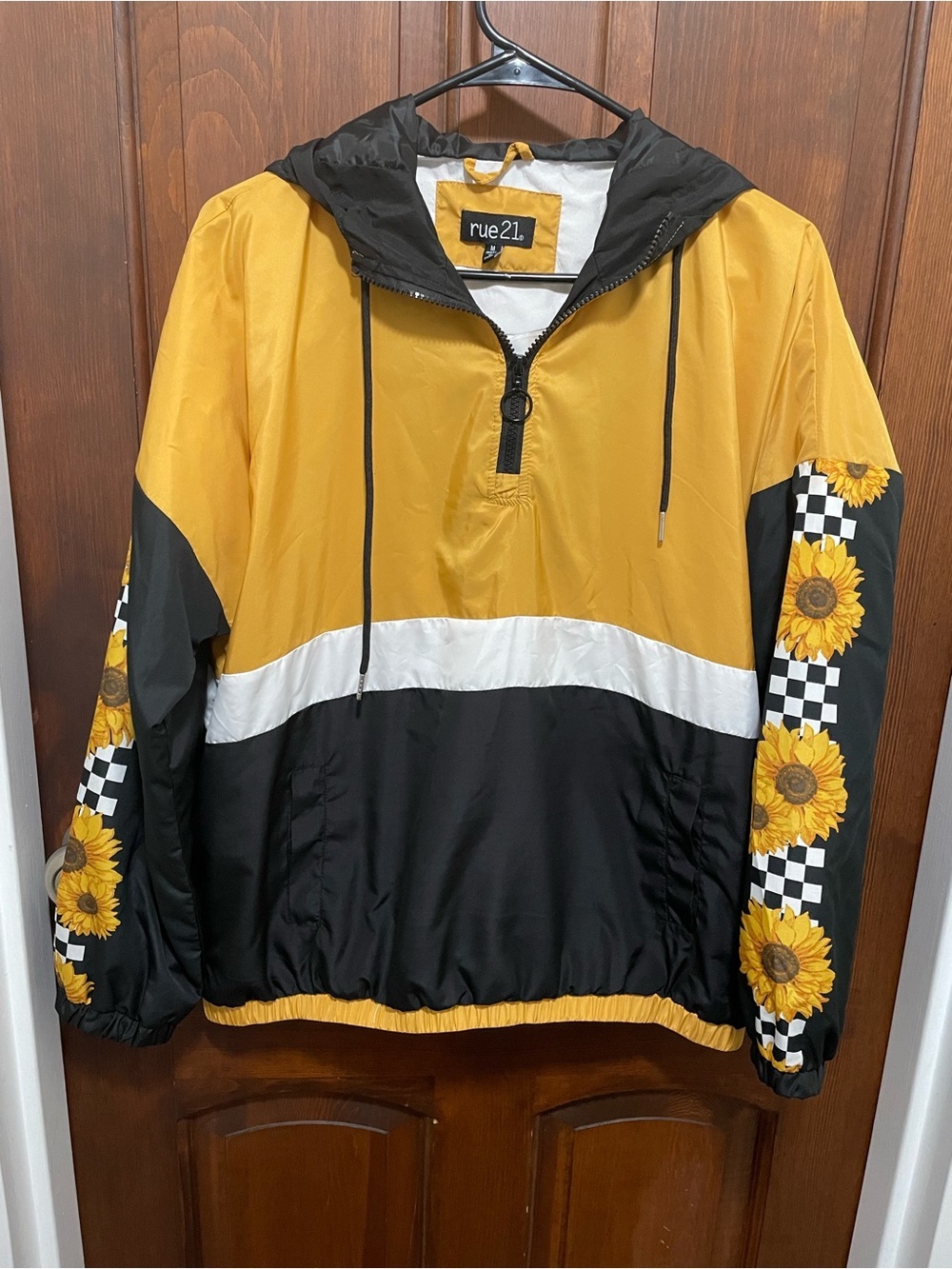 Rue21 Sunflower Colorblock windbreaker Jacket - Yellow, Black & White size M